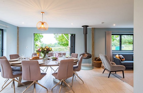 Ashford Cottage | Cabin ∙ 5 bedrooms ∙ 11 guests