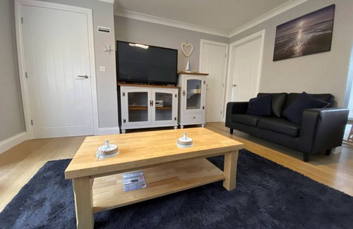 Prestatyn Cottage | Cabin ∙ 5 bedrooms ∙ 10 guests