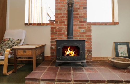 New Forest District Cottage | Cabin ∙ 5 bedrooms ∙ 13 guests