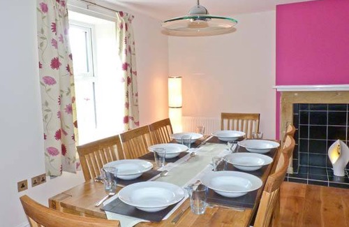Welton Cottage | Cabin ∙ 5 bedrooms ∙ 12 guests