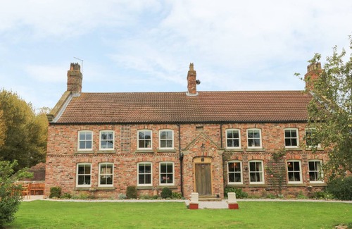 Ryther Cottage | Cabin ∙ 6 bedrooms ∙ 12 guests