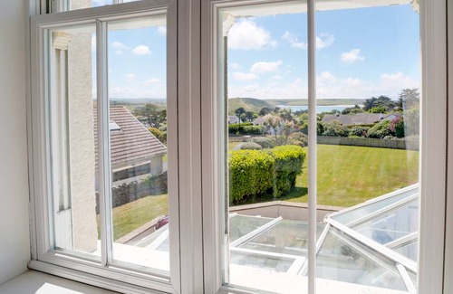 Trebetherick Cottage | Cabin ∙ 6 bedrooms ∙ 12 guests