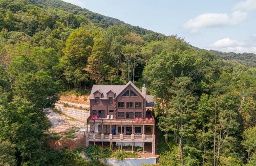 Frank Cabin | Cabin ∙ 6 bedrooms ∙ 14 guests