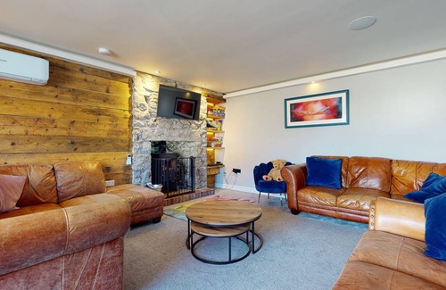 Nefyn Cottage | Cabin ∙ 6 bedrooms ∙ 16 guests