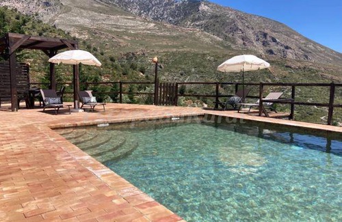 Lujar Cottage | Cabin ∙ 6 bedrooms ∙ 20 guests
