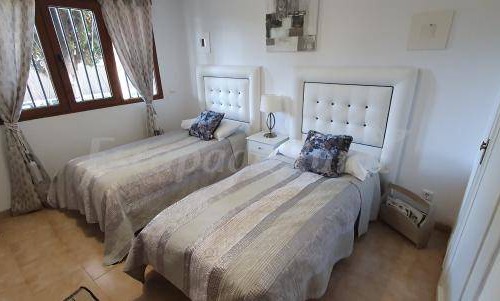 Alpedrete Cottage | Cabin ∙ 7 bedrooms ∙ 16 guests