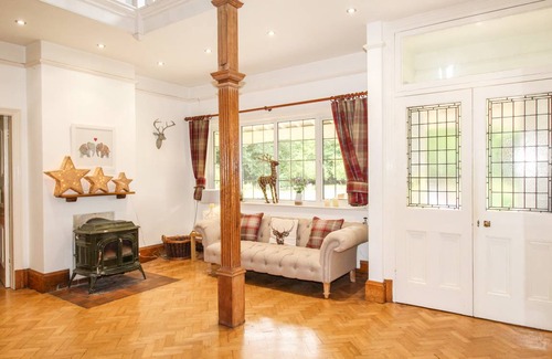 Holworth Cottage | Cabin ∙ 7 bedrooms ∙ 15 guests