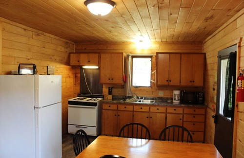 Park Rapids Cabin | Cabin #7 Cozy Lakefront Cabin