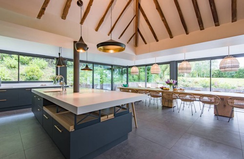 Cranbrook Cottage | Cabin ∙ 9 bedrooms ∙ 24 guests