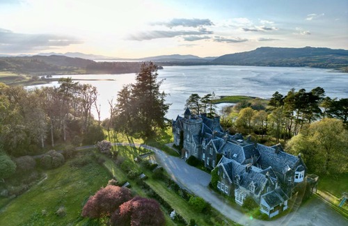 Benderloch Cottage | Cabin ∙ 9 bedrooms ∙ 18 guests