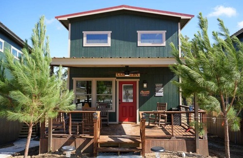 Bridgeport Cabin | Cabin 9 - Lake Bridgeport - Spacious Cabin, Hot Tub, FirePit