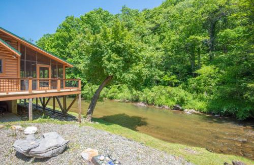 Laurel Springs House | Cabin at Cranberry Mill - Private Creekfront Cabin in Laurel Springs