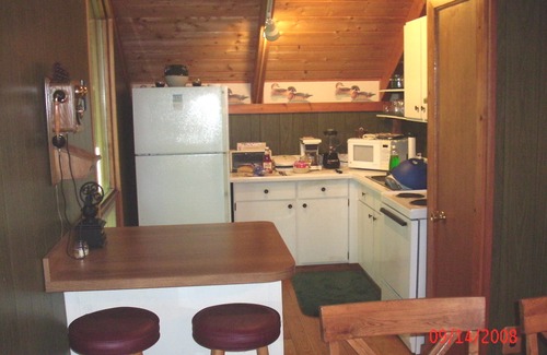 Elmira Ski Chalet | Cabin by Lake Harold in Lakes Of The North Association