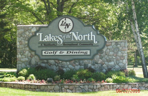 Elmira Ski Chalet | Cabin by Lake Harold in Lakes Of The North Association