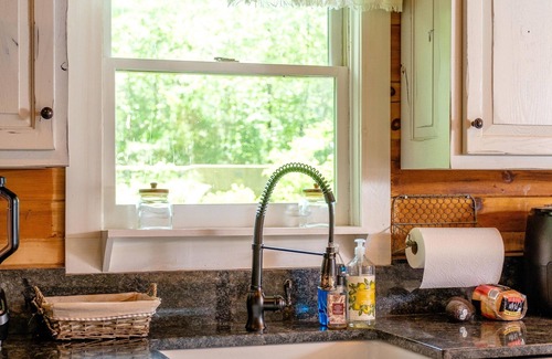 Dayton House | Cabin By The Creek! Inground Pool! Spa!