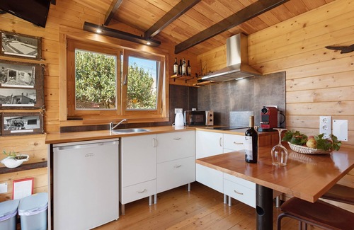 Peniche de Cima Cabin | Cabin 'Casa Em Madeira Com Jardim Privado' with Private Terrace, Private Garden and Wi-Fi