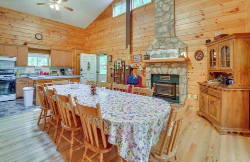 Petersburg Cabin | Cabin Comfort Near PSU! Fire Pit & On-Site Trails