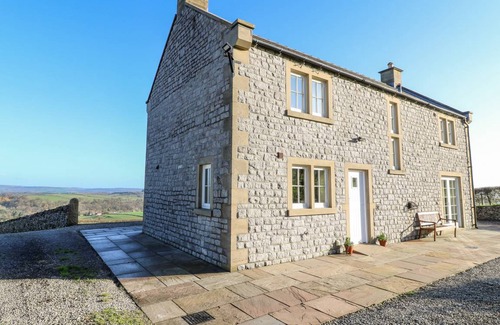 Ashford-in-the-Water Cottage | Cabin ∙ 3 bedrooms ∙ 6 guests