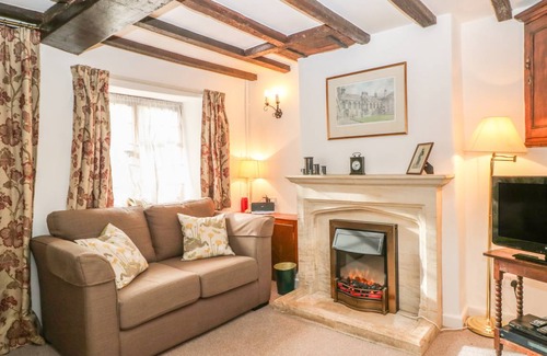 Bourton Cottage | Cabin ∙ 2 bedrooms ∙ 4 guests