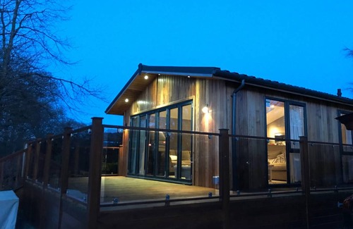 Bowness-on-Windermere Cottage | Cabin ∙ 2 bedrooms ∙ 4 guests