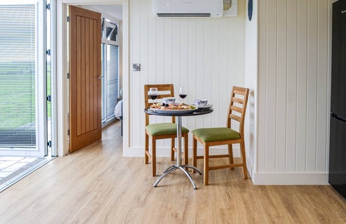Newton Stewart Cottage | Cabin ∙ 1 bedroom ∙ 2 guests