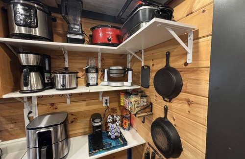 Laurelville Cabin | Cabin in Hocking Hills with Hot Tub, Fire Pit and Covered Back Deck.