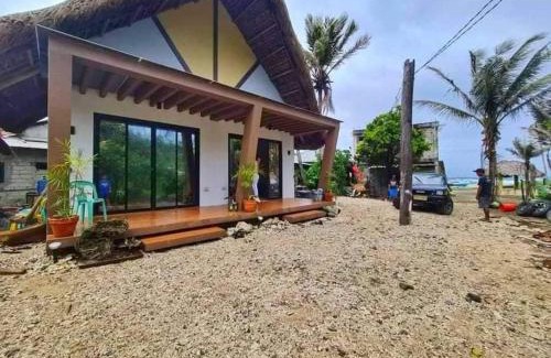 Pagudpud House | Cabin in Pagudpud Blue Lagoon - Twin Room