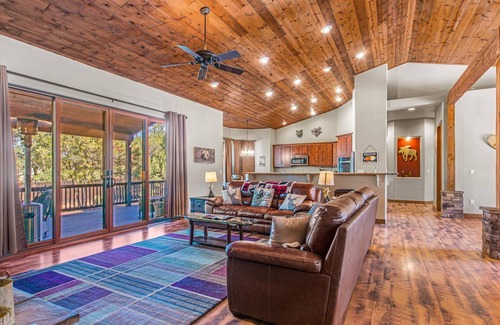 Torreon Cabin | Cabin in Show Low, AZ in Torreon with free level 2 car charger