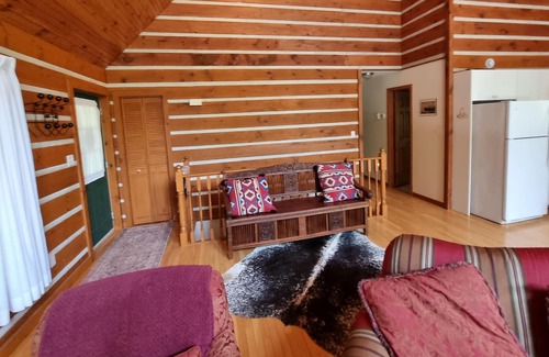 Grand Bend Cottage | Cabin in the Woods - 5 min walk to private beach!