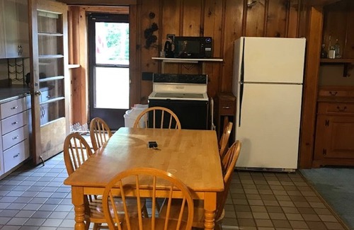 Suttons Bay Cabin | Cabin in village of Suttons Bay!