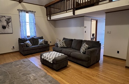 Mathias House | Cabin joins Lost River State Park! Convenient to most popular hiking trail.