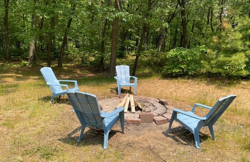Caseville Cabin | Cabin Love: Wooded Seclusion-Private Sub Beach just a 5 - 6 min stroll away!