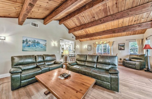 Country Club Estates Cabin | Cabin Nestled Among the Tall Pine
