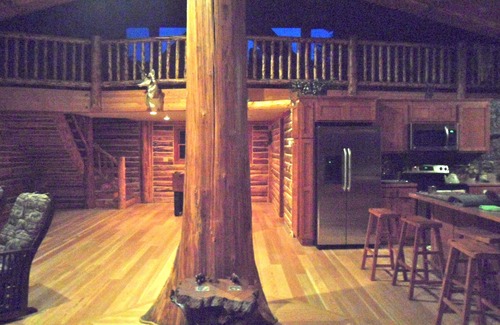 Columbia Falls Cabin | Cabin Oasis, Glacier in 20, Swimming, Mountain Views