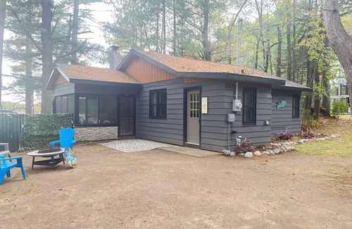 Minocqua Cabin | Cabin on lake . Pet friendly
