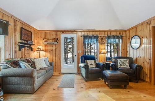 Three Lakes House | Cabin on the Loop - Full Property