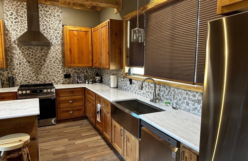 South Fork Cabin | Cabin on the river, close to Wolf Creek Ski Area & Rio Grande National Forest.