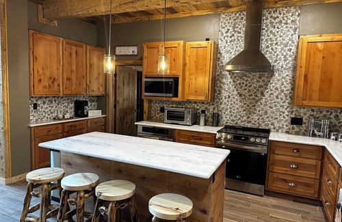 South Fork Cabin | Cabin on the river, close to Wolf Creek Ski Area & Rio Grande National Forest.