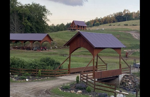 Burks Fork Cabin | Cabin on the Rocks w/ Hi Speed Internet