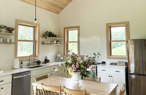Lexington Cabin | Cabin Retreat at Stillhouse Farm NEW