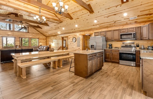 Caton Cabin | Cabin w/private indoor pool, hot tub, game room, & free attraction tickets