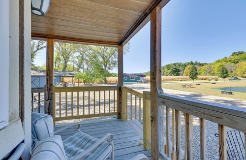 Austinville Apartment | Cabin w/Trail & Pond Access in Steamboat Rock!