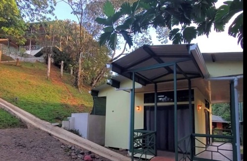Drake Bay Cabin | Cabin Willy's Fish Camp Sleeps 2 only 600' to Markets, Tours, Beach & Eatery's