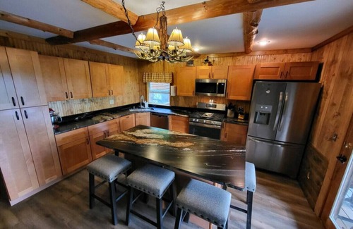Steuben House | Cabin with a magnificent view!