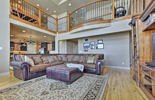 Sweetwater House | Cabin with Beach Access, Sport Court, Hot Tub and View