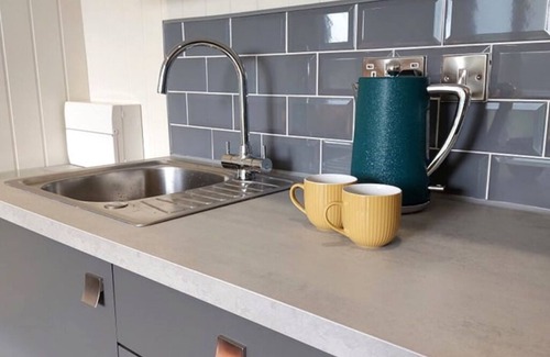 Narberth Cabin | Cabin with countryside views, close to Saundersfoot & Tenby