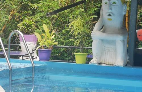 Valle Pura Vida Hotel | Cabinas Cafe Del Mar