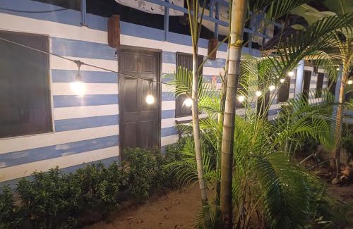Dominical House | Cabinas la Antorcha