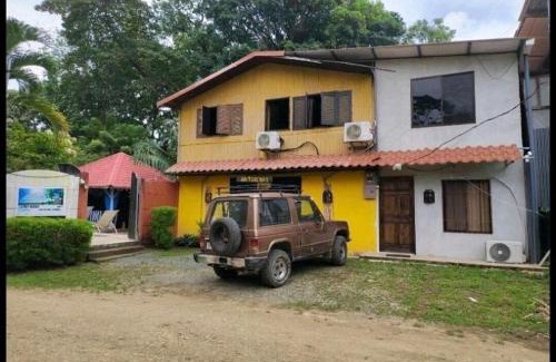 Dominical House | Cabinas la Antorcha