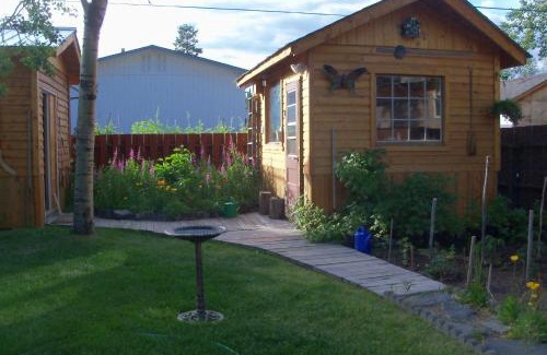 Whitehorse House | Cabine, Home Sweet Home